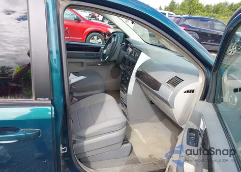 2009 Dodge Grand Caravan Sxt from USA, damaged, VIN 2D8HN54159R634641